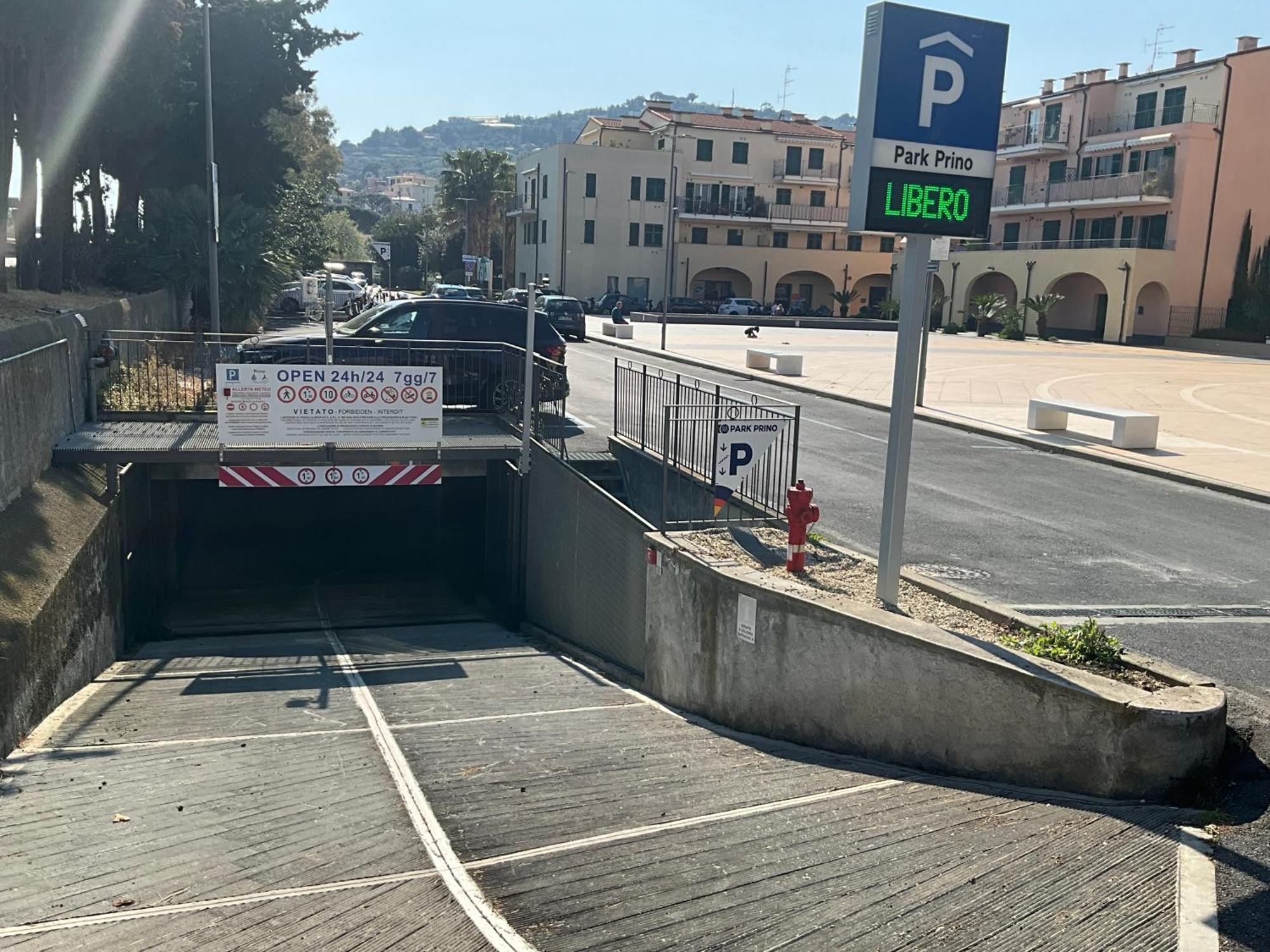 Studio Mer Piscine Cala Di Sole Imperia Italie Mono Locale Une Seule Piece المظهر الخارجي الصورة